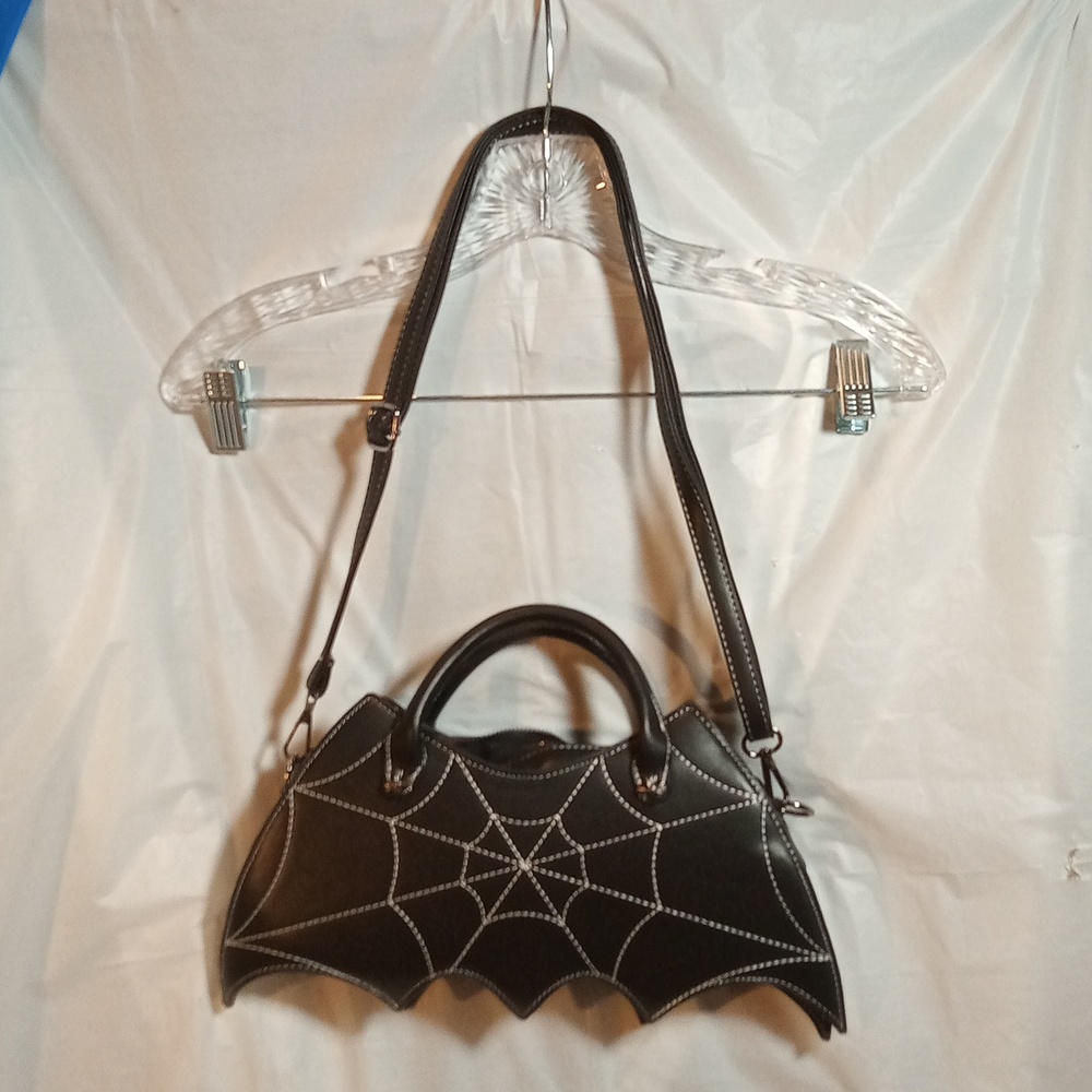NWOT Funky Spider/Bat purse👜👜 - Picture 6 of 6